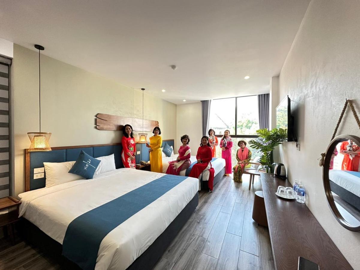 The Light Hotel Ha Long Exterior photo