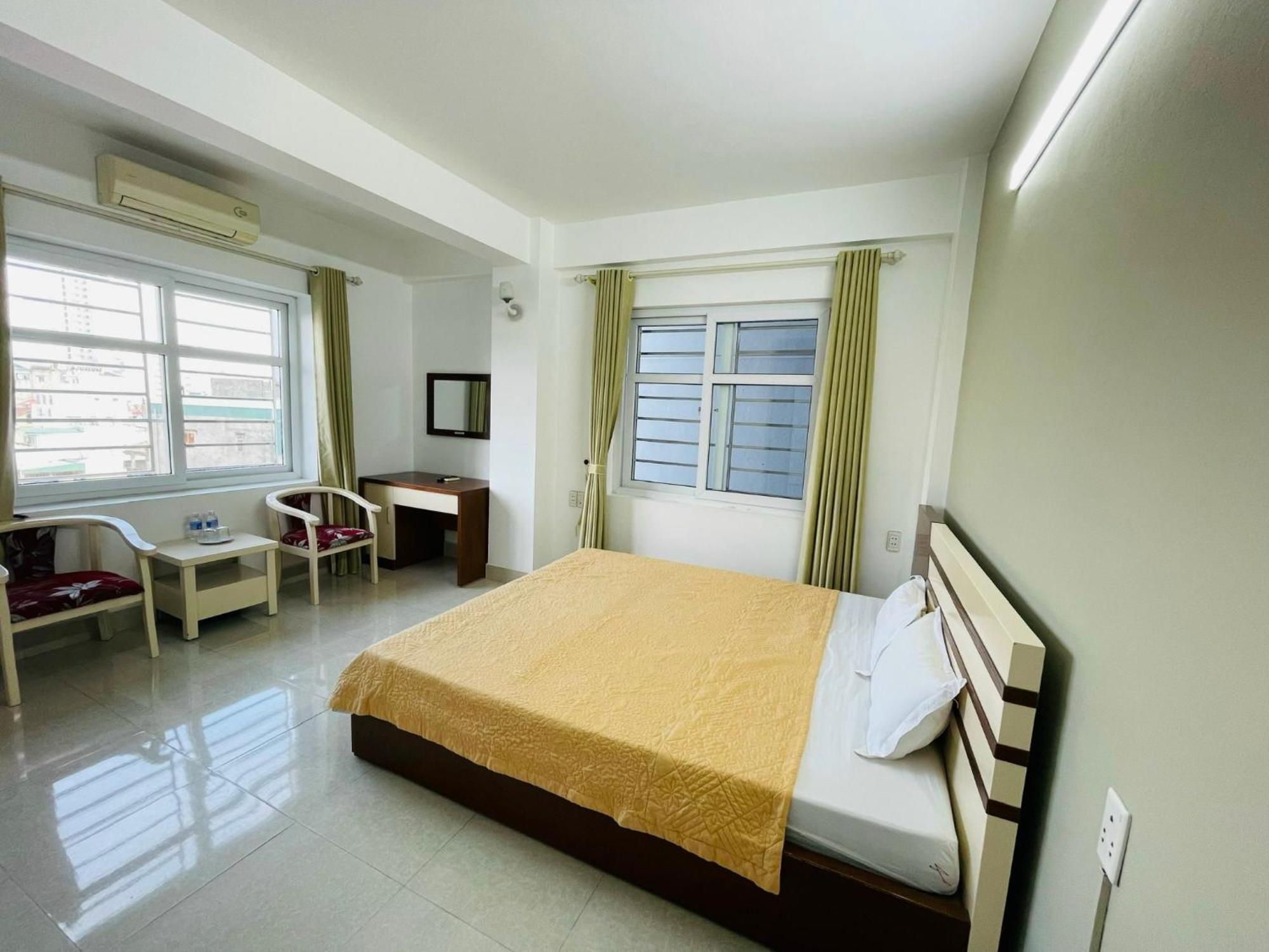 The Light Hotel Ha Long Exterior photo